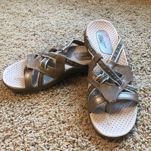 Excellent condition Skechers comfort sandals